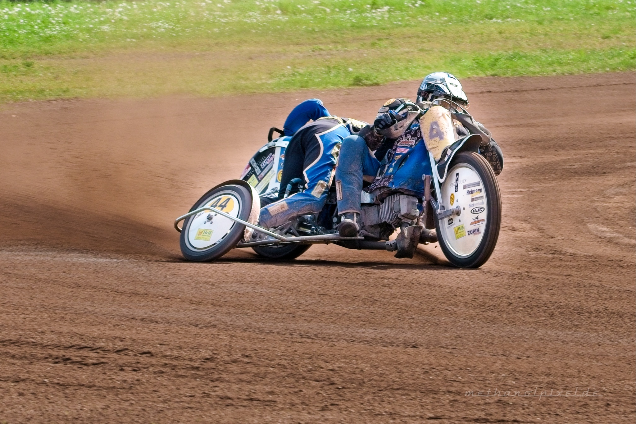 ILCE 7M4   A7405675 2048